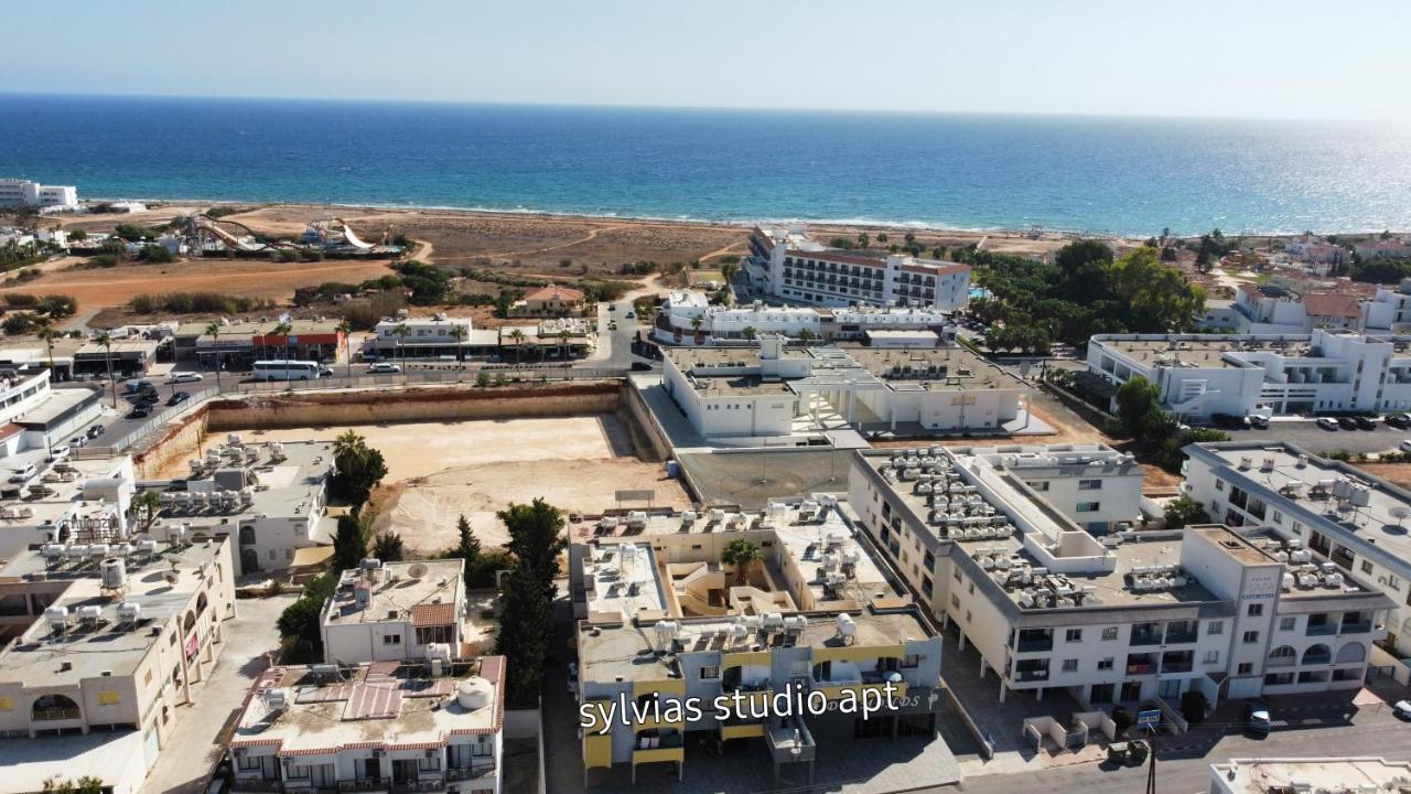 Sylvias Art Studio Apt Ayia Napa Exteriör bild